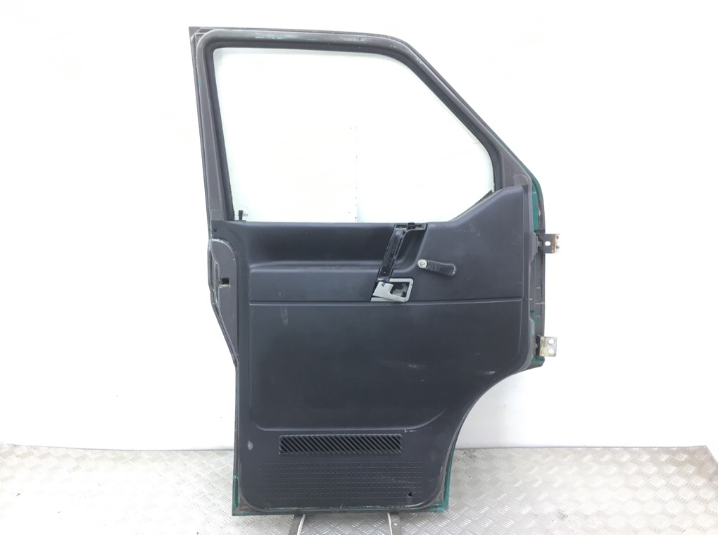 Дверь передняя левая бу для Volkswagen Transporter T4 1.9 TD,  1999 г.
