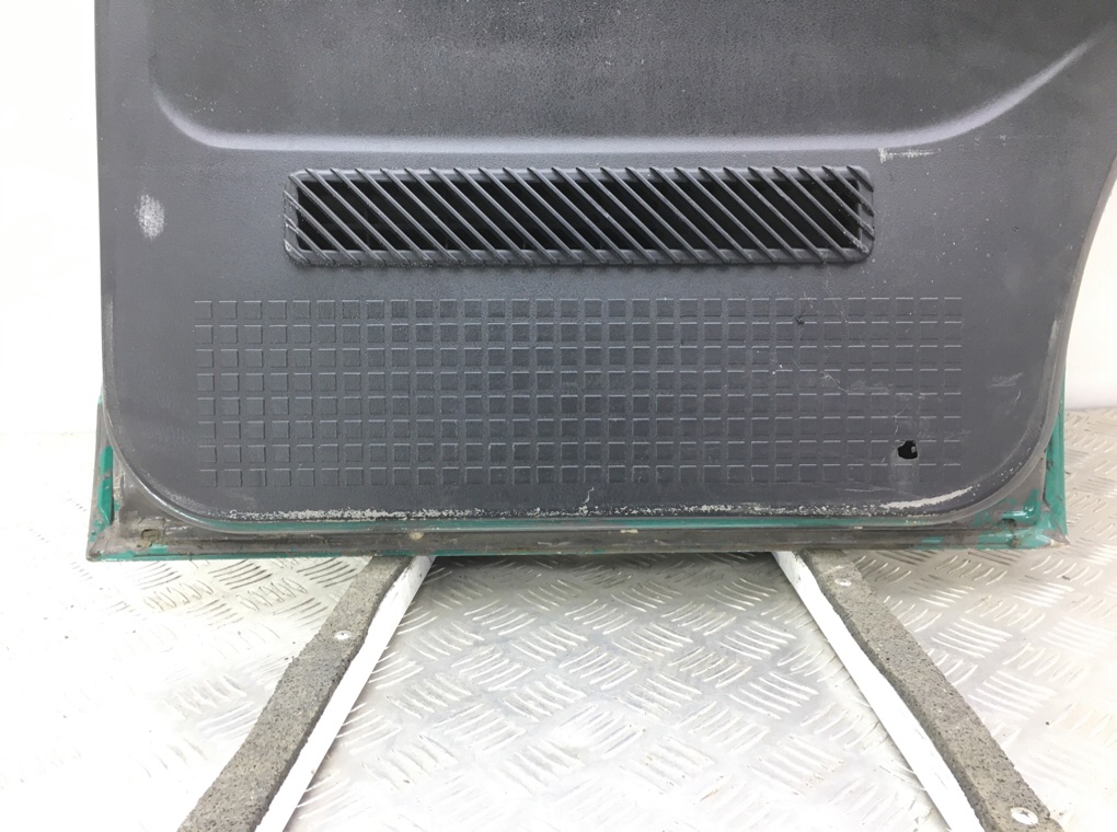 Дверь передняя левая бу для Volkswagen Transporter T4 1.9 TD,  1999 г.