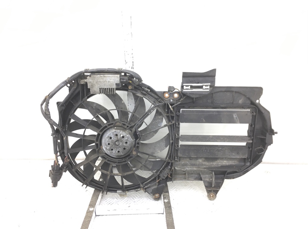 Вентилятор радиатора бу для Audi A4 B7 2.0 TDi,  2008 г.