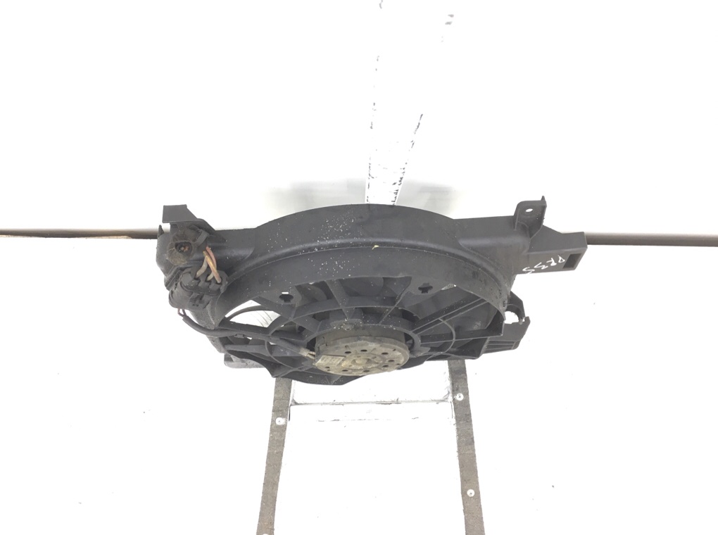 Вентилятор радиатора бу для Opel Zafira B 1.7 CDTi, 2011 г. Вентилятор радиатора бу для Opel Zafira B 1.7 CDTi, 2011 г.