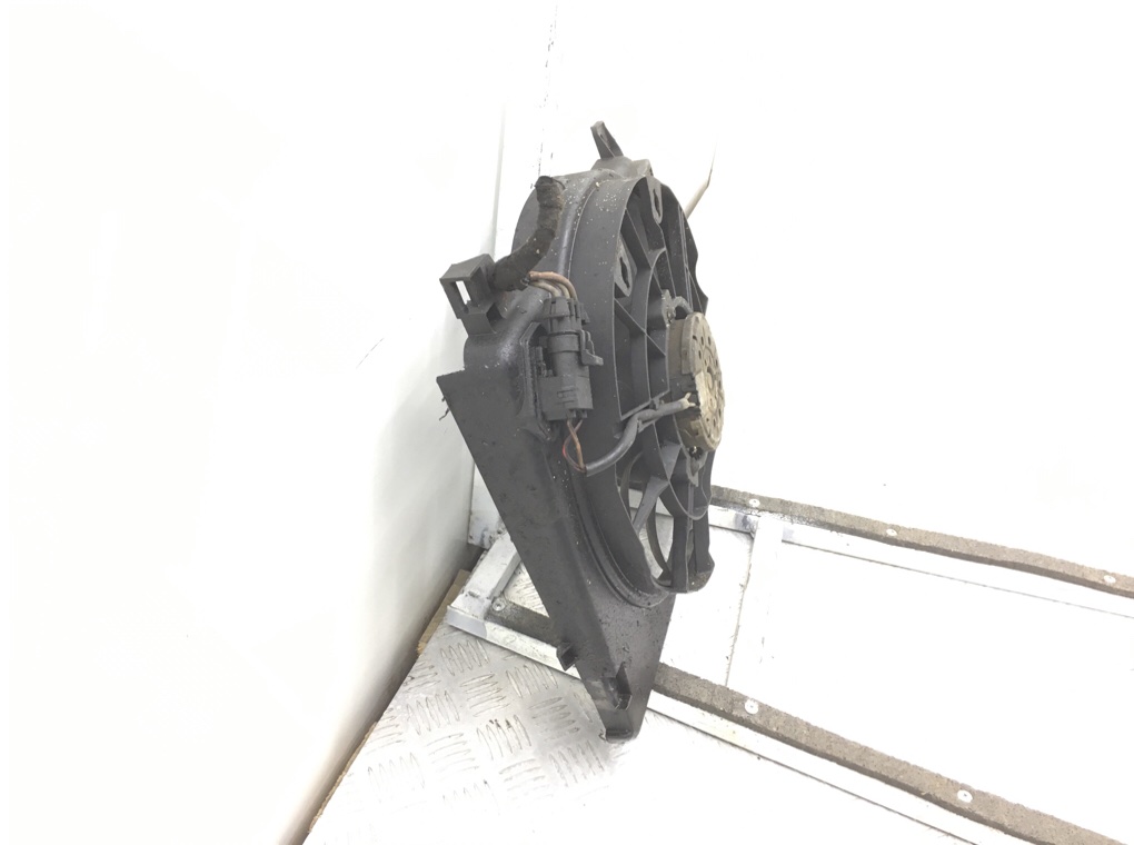 Вентилятор радиатора бу для Opel Zafira B 1.7 CDTi, 2011 г. Вентилятор радиатора бу для Opel Zafira B 1.7 CDTi, 2011 г.