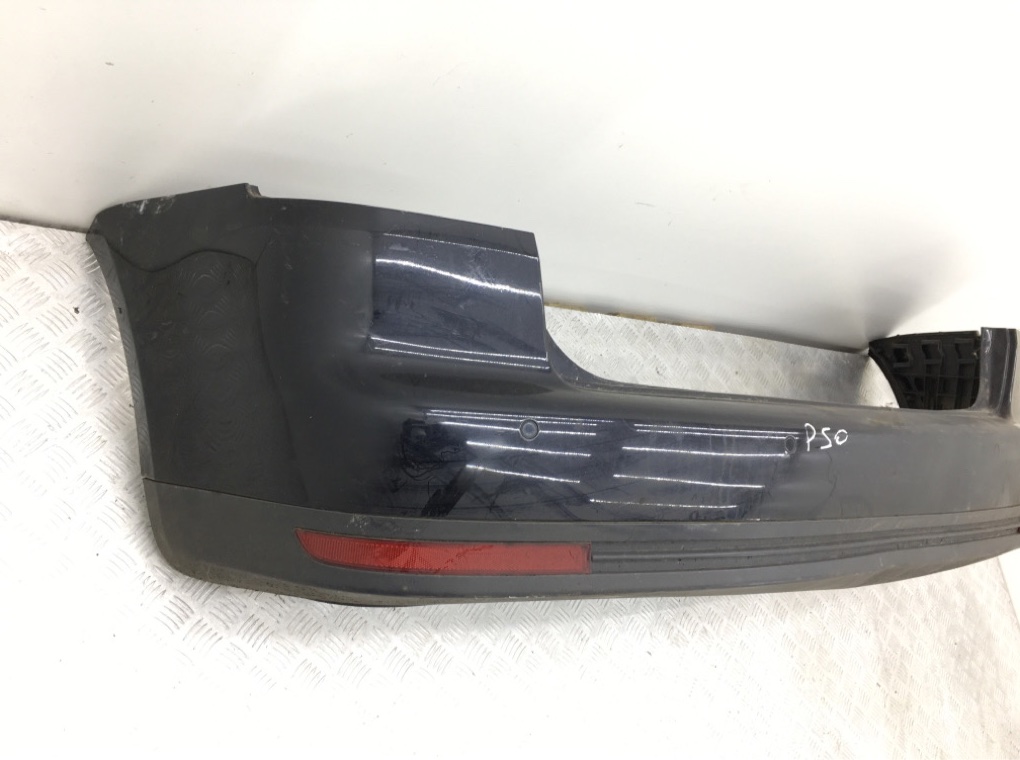 Бампер задний бу для Volkswagen Touran 2.0 TDi, 2007 г. Бампер задний бу для Volkswagen Touran 2.0 TDi, 2007 г.