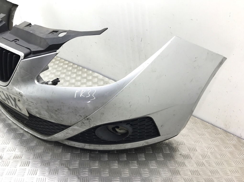 Бампер передний бу для Seat Ibiza  1.6 TDi,  2012 г.