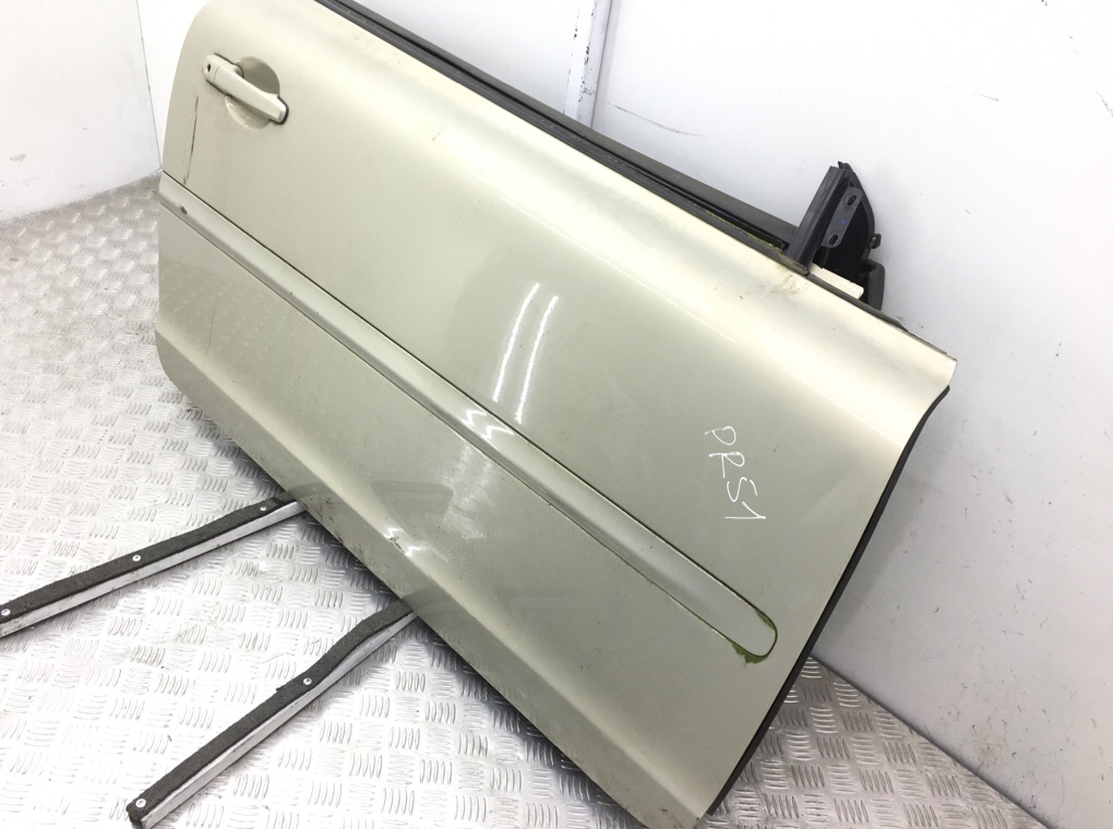 Дверь передняя правая бу для Volvo C70  2.4 i,  2006 г.