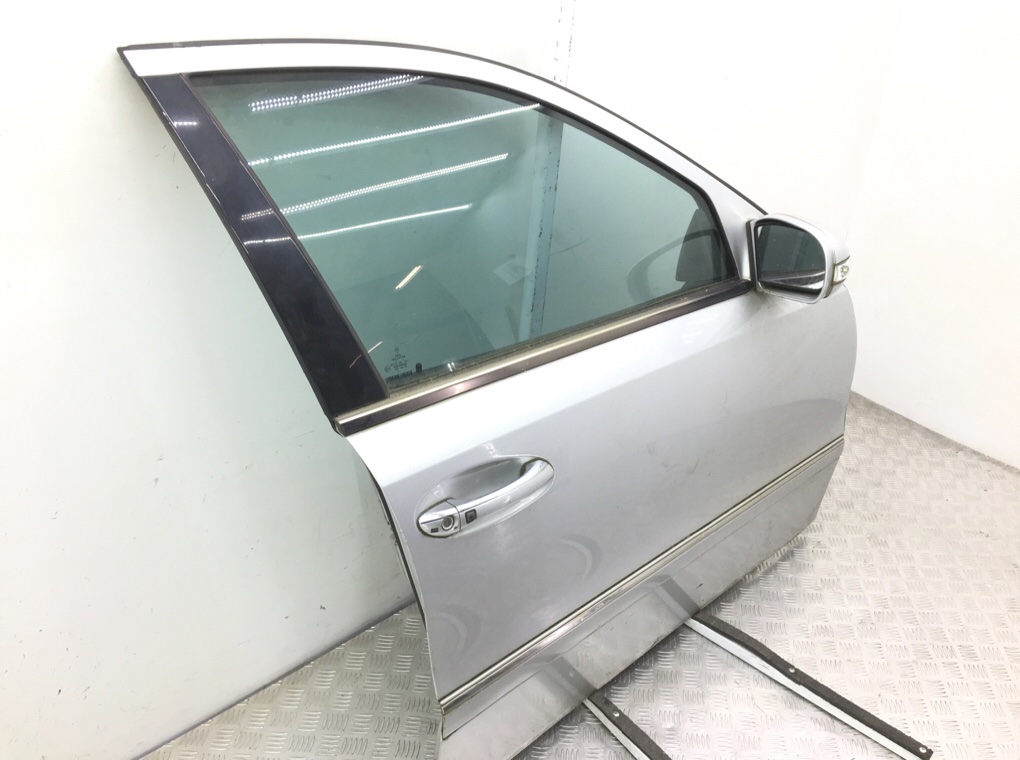 Дверь передняя правая бу для Mercedes E W211 2.7 CDi,  2003 г.