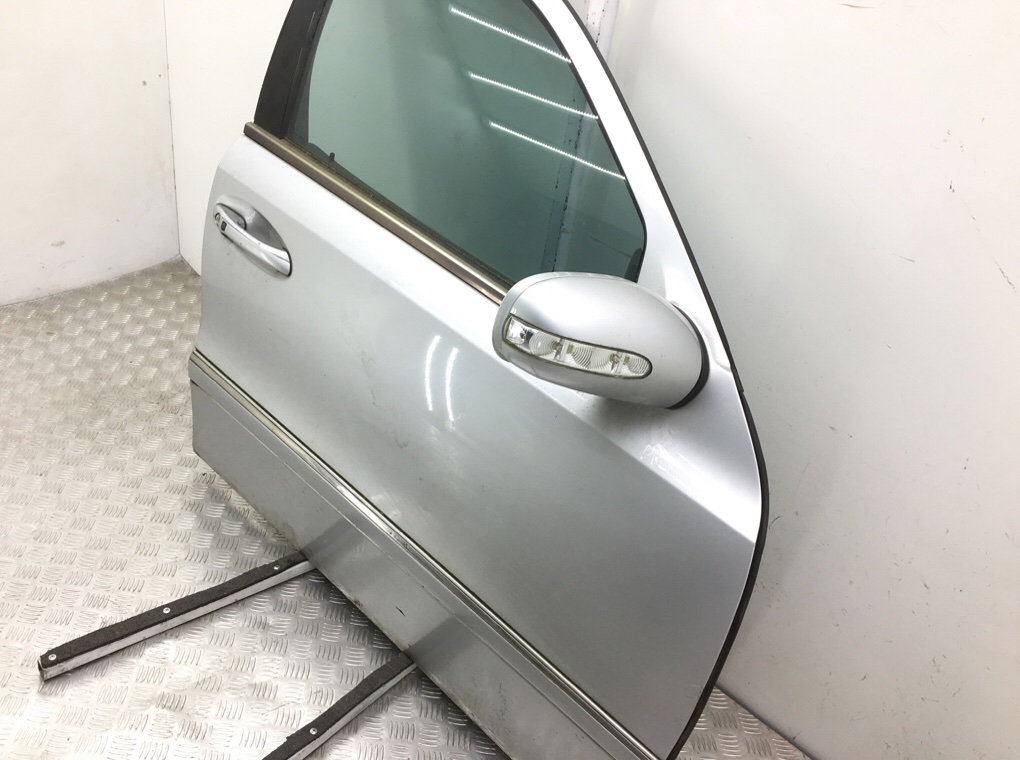 Дверь передняя правая бу для Mercedes E W211 2.7 CDi,  2003 г.