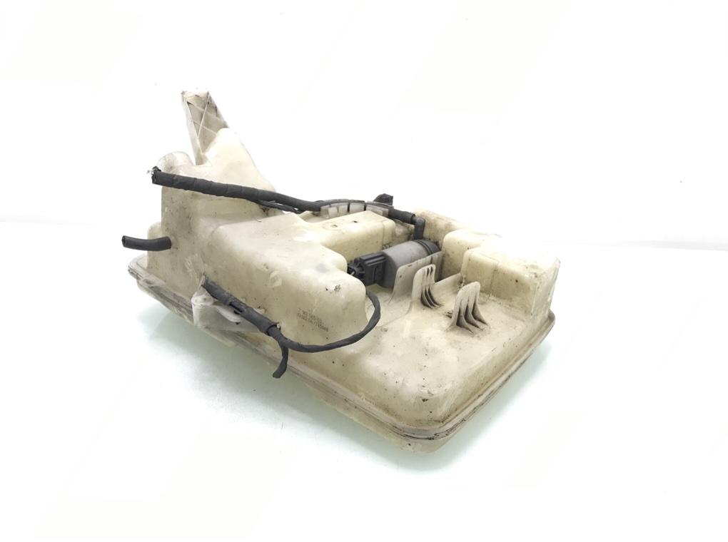 Бачок омывателя бу для BMW 5 E60/E61 3.0 TD,  2006 г.