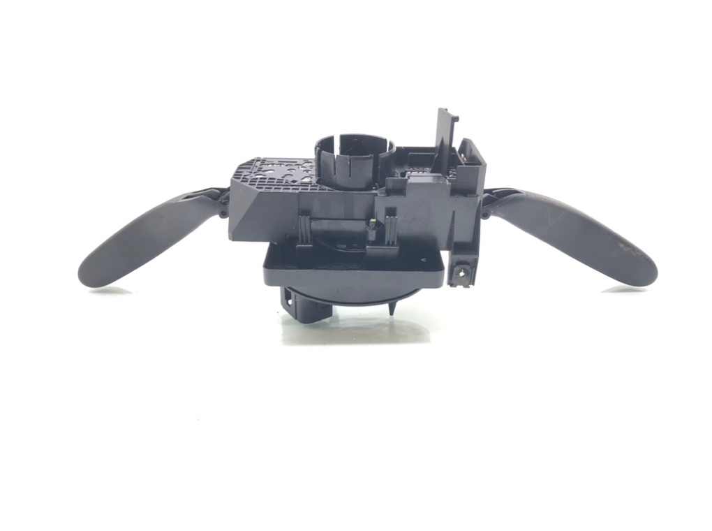 Переключатель подрулевой (стрекоза) бу для Volkswagen Polo 4 1.2 i,  2003 г.