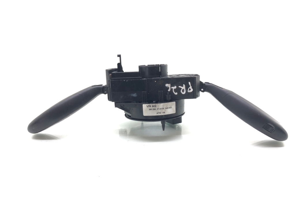 Переключатель подрулевой (стрекоза) бу для Volkswagen Polo 4 1.2 i,  2003 г.