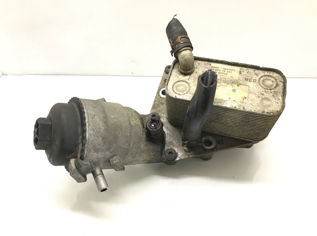 Корпус масляного фильтра бу для Opel Vectra C 1.9 CDTi, 2008 г.