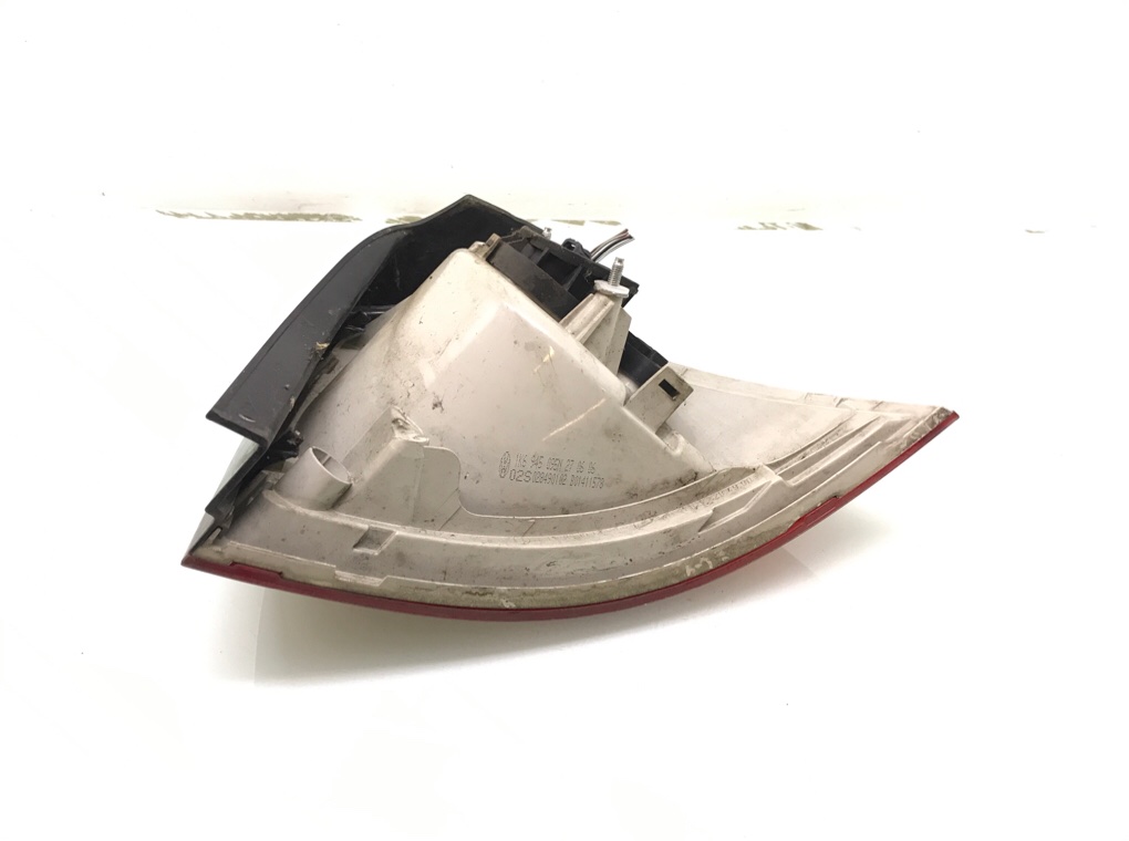 Фонарь задний левый бу для Volkswagen Golf 5 1.6 i, 2006 г. Фонарь задний левый бу для Volkswagen Golf 5 1.6 i, 2006 г.