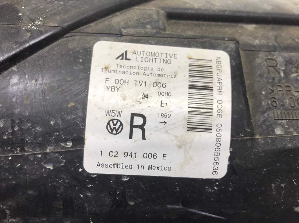 Фара правая бу для Volkswagen Beetle A4 1.4 i,  2006 г.