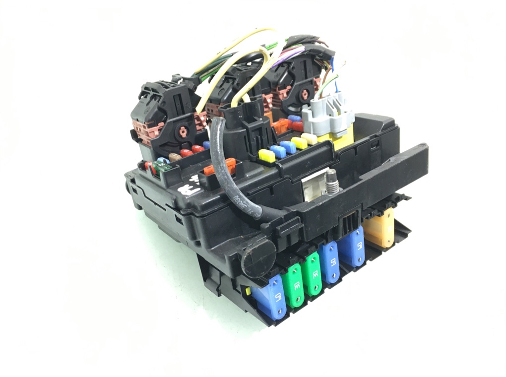 Блок предохранителей бу для Citroen C3 2 1.6 HDi,  2010 г.