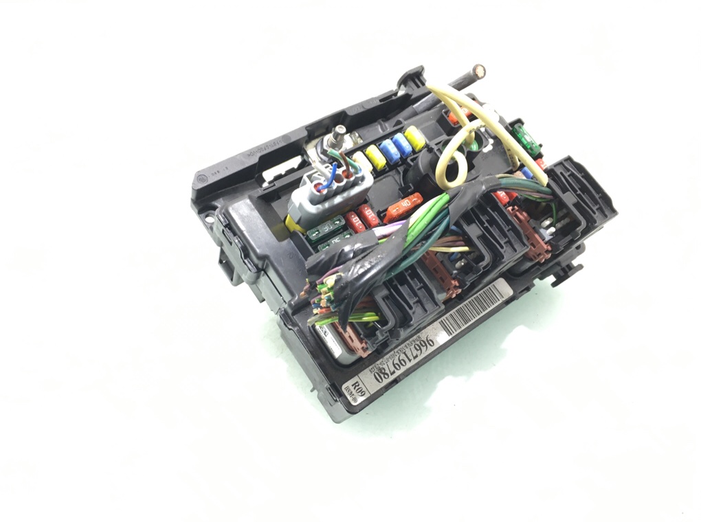 Блок предохранителей бу для Citroen C3 2 1.6 HDi,  2010 г.
