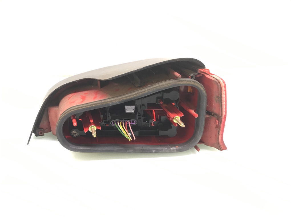 Фонарь задний левый бу для Peugeot 106  1.1 i,  2000 г.