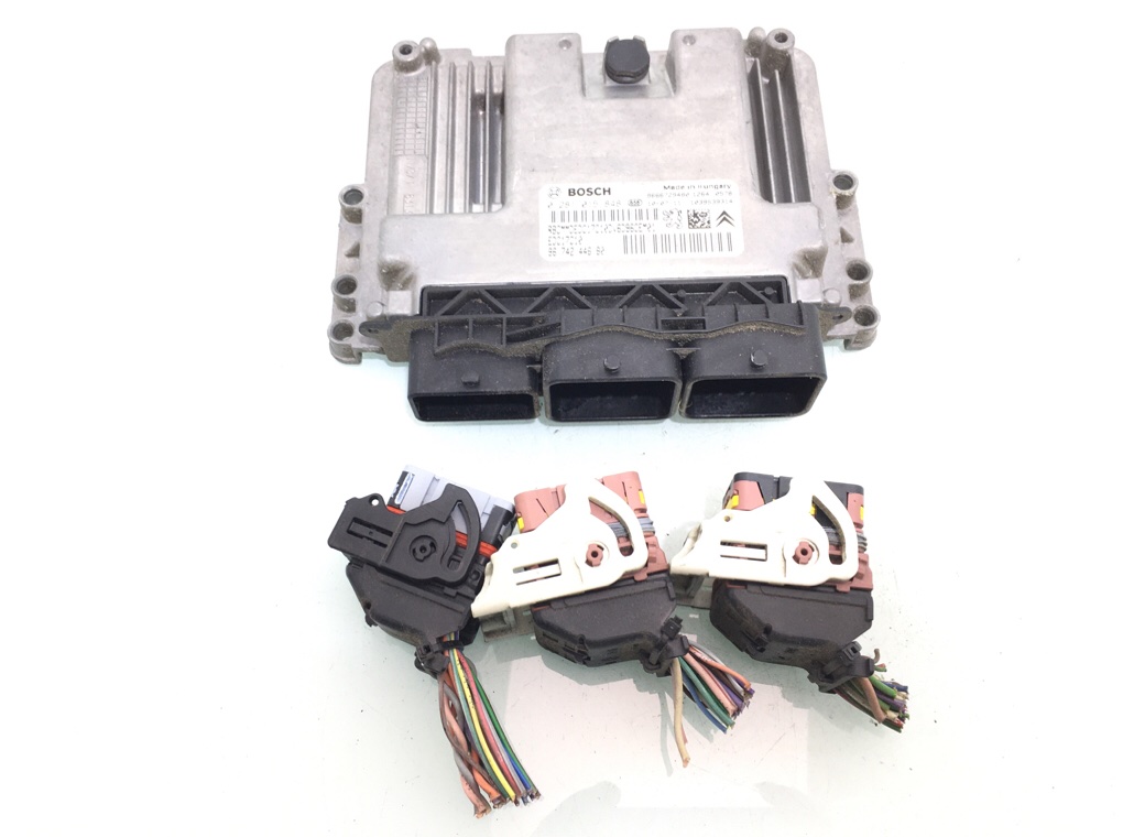 Блок управления двигателем бу для Citroen C3 2 1.6 HDi, 2010 г.