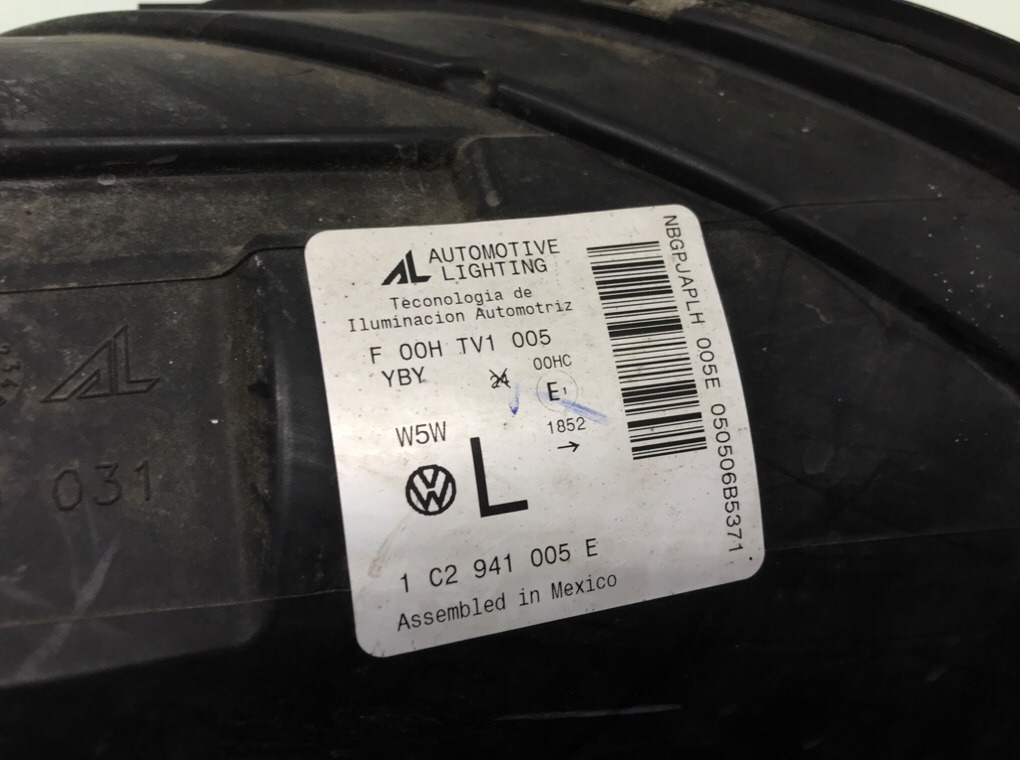 Фара правая бу для Volkswagen Beetle A4 1.4 i,  2006 г.