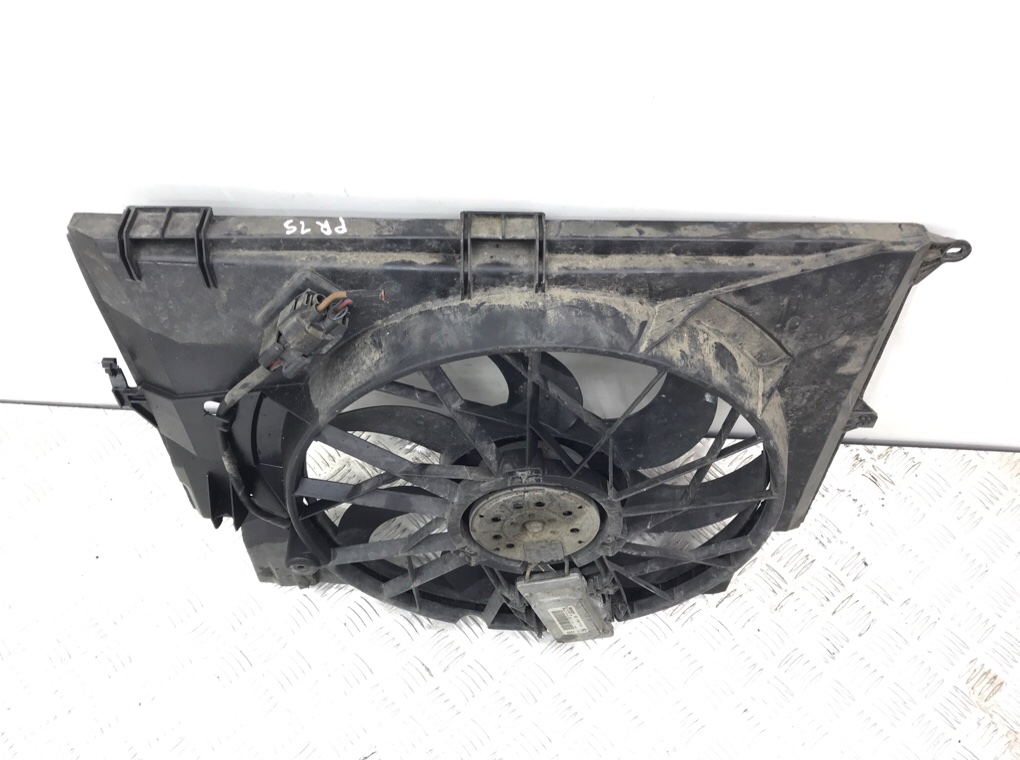 Вентилятор радиатора бу для BMW 3 E90/E91/E92/E93 2.0 TD, 2011 г. Вентилятор радиатора бу для BMW 3 E90/E91/E92/E93 2.0 TD, г.