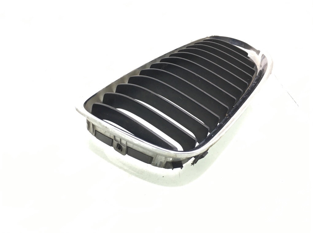 Решетка радиатора бу для BMW 3 E90/E91/E92/E93 2.0 TD,  2011 г.