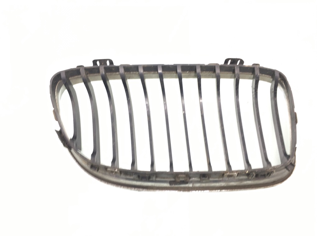 Решетка радиатора бу для BMW 3 E90/E91/E92/E93 2.0 TD,  2011 г.