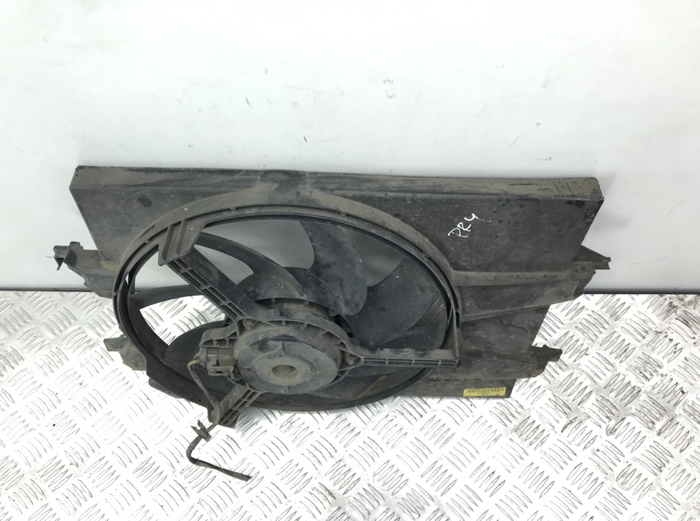 Вентилятор радиатора бу для Ford Fiesta 5 1.3 i,  2006 г.