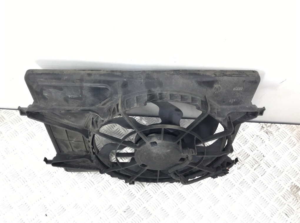 Вентилятор радиатора бу для Hyundai i30  1.4 i,  2009 г.