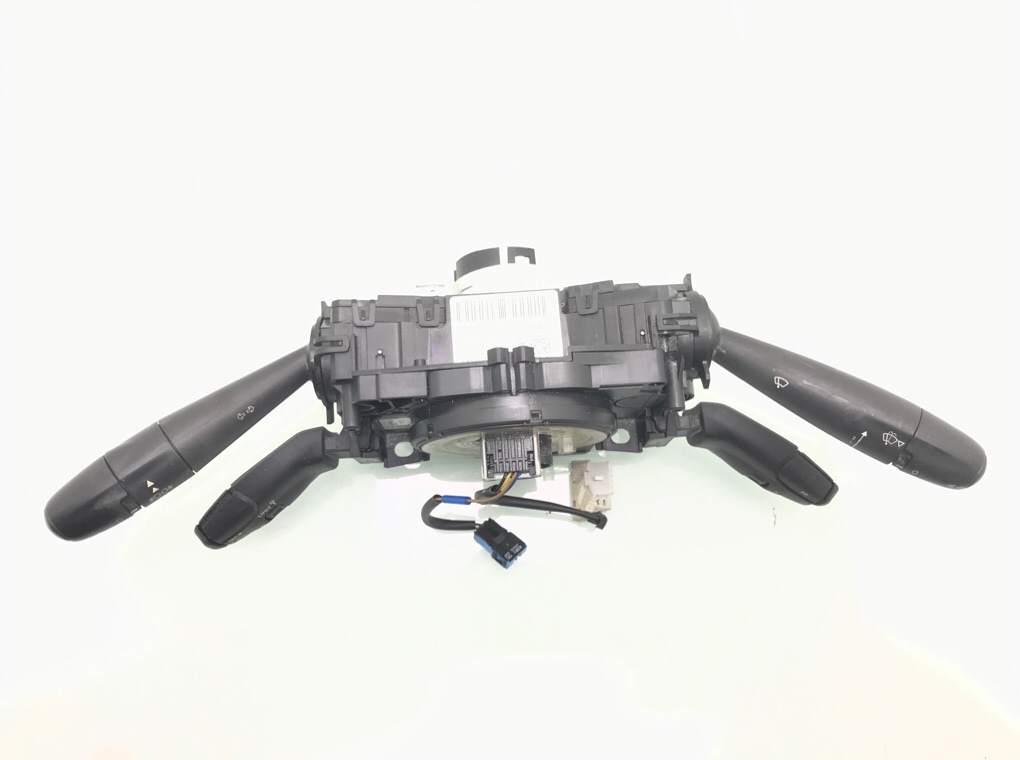 Переключатель подрулевой (стрекоза) бу для Citroen C3 2 1.6 HDi, 2011 г. Переключатель подрулевой (стрекоза) бу для Citroen C3 2 1.6 HDi, 2011 г.