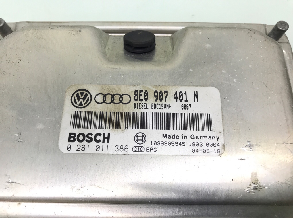 Блок управления двигателем бу для Audi A4 B6 2.5 TDi, 2004 г. Блок управления двигателем бу для Audi A4 B6 2.5 TDi, 2004 г.