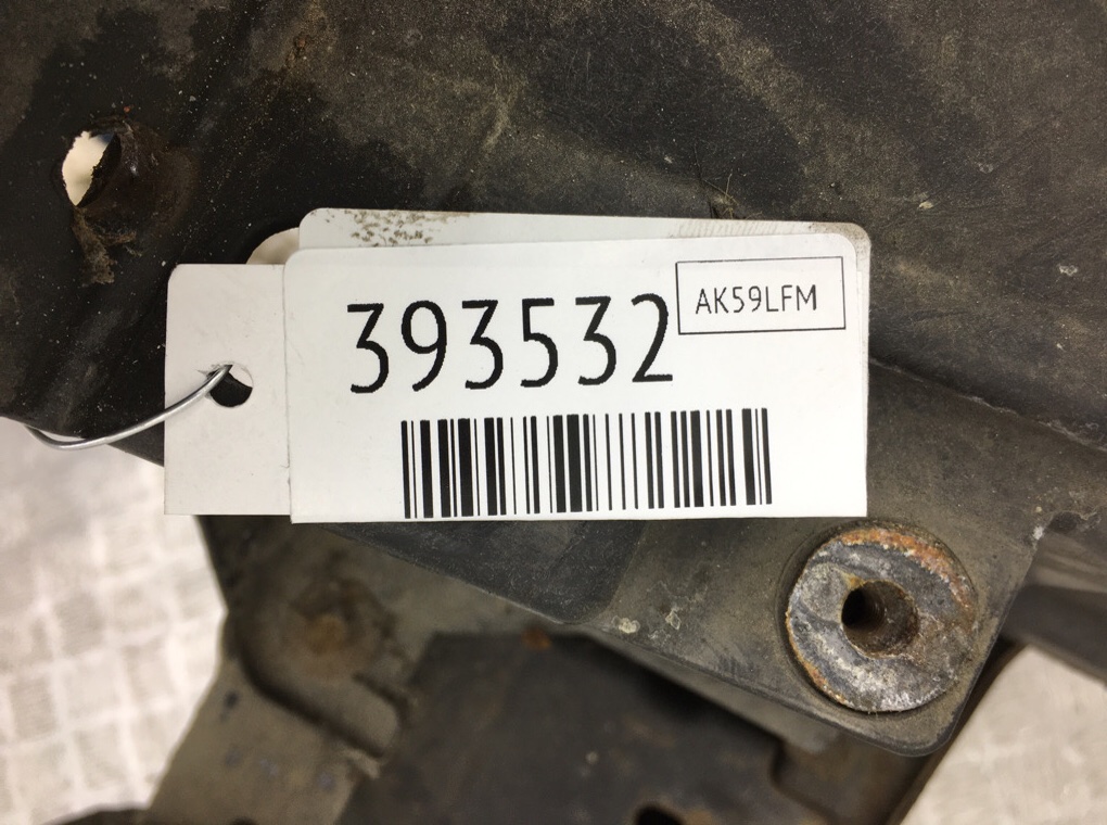Панель передняя (телевизор) бу для Ford Fiesta 6 1.4 TDCi,  2009 г.