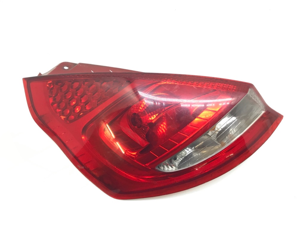 Фонарь задний левый бу для Ford Fiesta 6 1.4 TDCi, 2009 г.