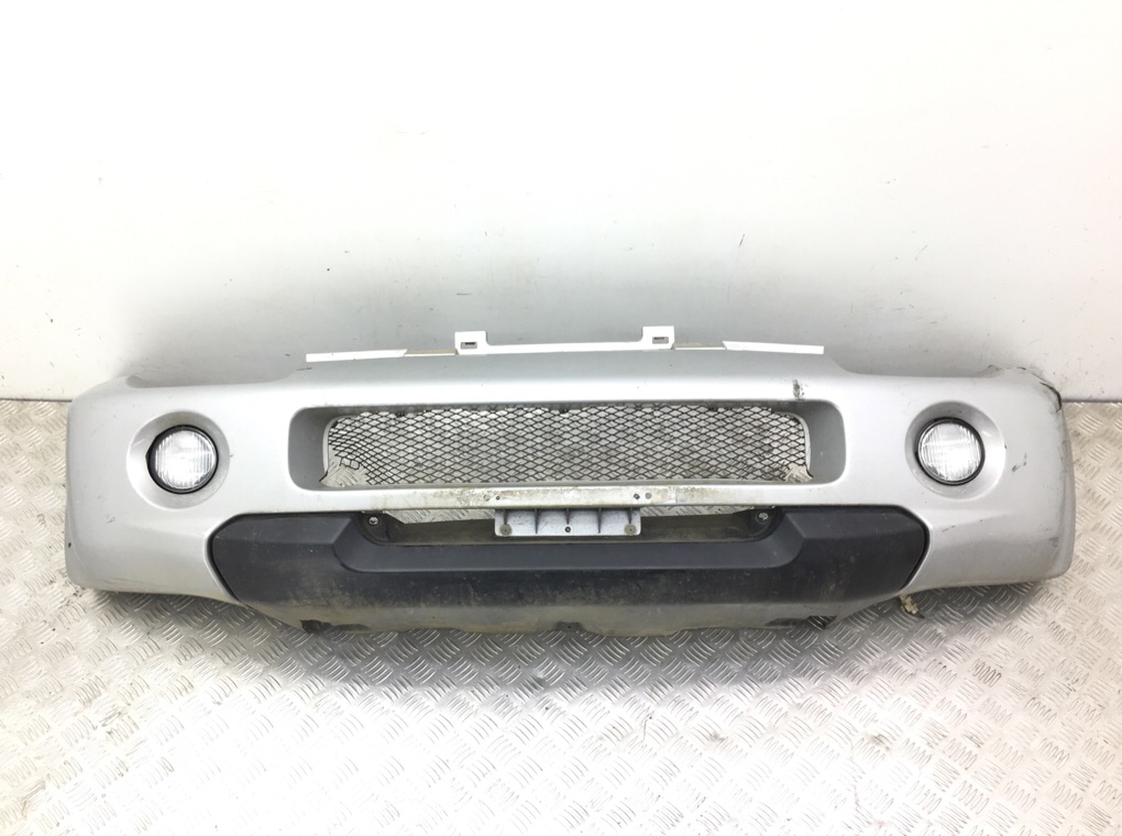 Бампер передний бу для Suzuki Jimny 1.3 i, 2003 г.