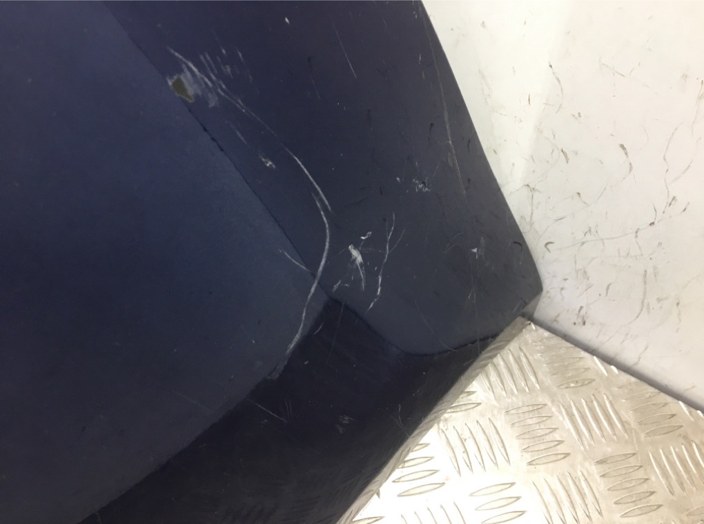 Бампер передний бу для Volkswagen Golf 5 1.9 TDi, 2005 г. Бампер передний бу для Volkswagen Golf 5 1.9 TDi, 2005 г.