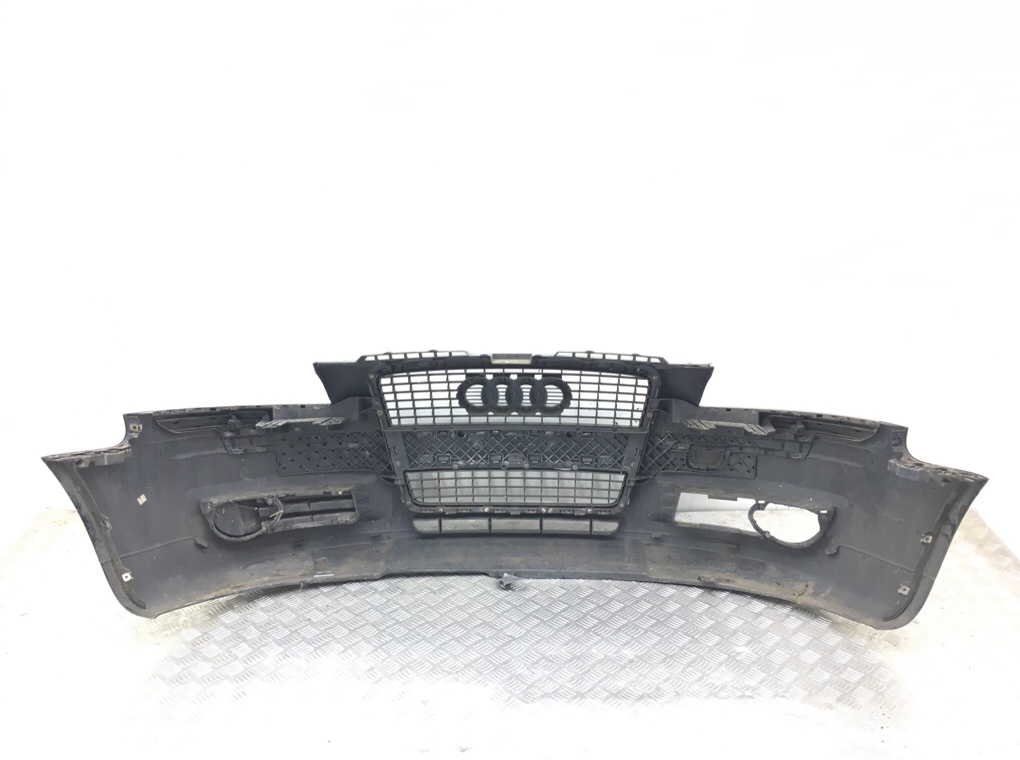 Бампер передний бу для Audi A3 8P 2.0 TDi,  2008 г.