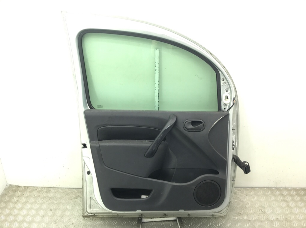 Дверь передняя левая бу для Renault Kangoo 2 1.5 DCi,  2011 г.