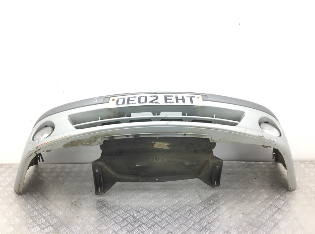 Бампер передний бу для Renault Scenic  1.6 i,  2002 г.