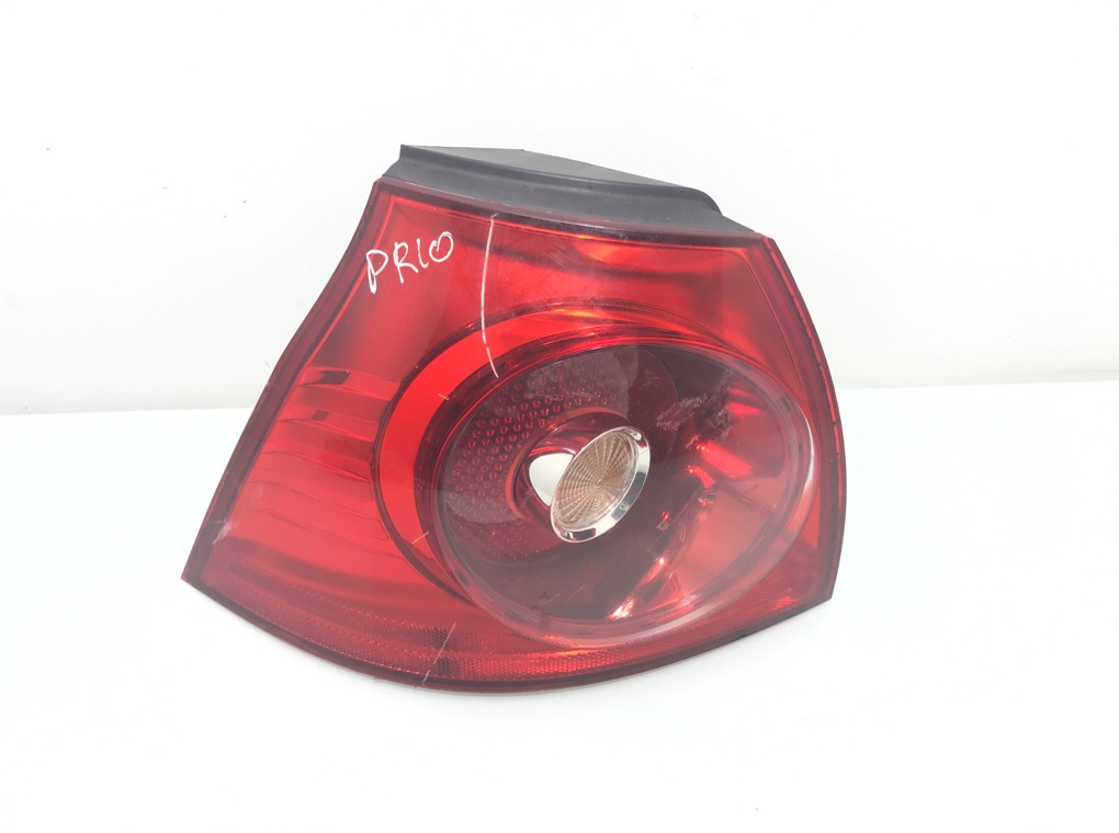 Фонарь задний левый бу для Volkswagen Golf 5 1.9 TDi, 2005 г.