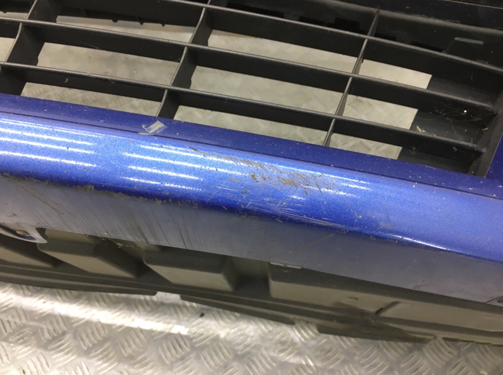 Бампер передний бу для Renault Clio  1.5 DCi,  2010 г.