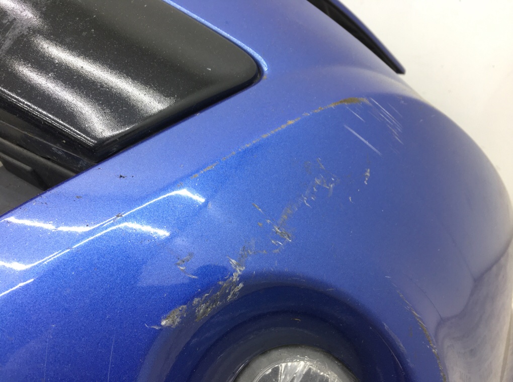 Бампер передний бу для Renault Clio  1.5 DCi,  2010 г.