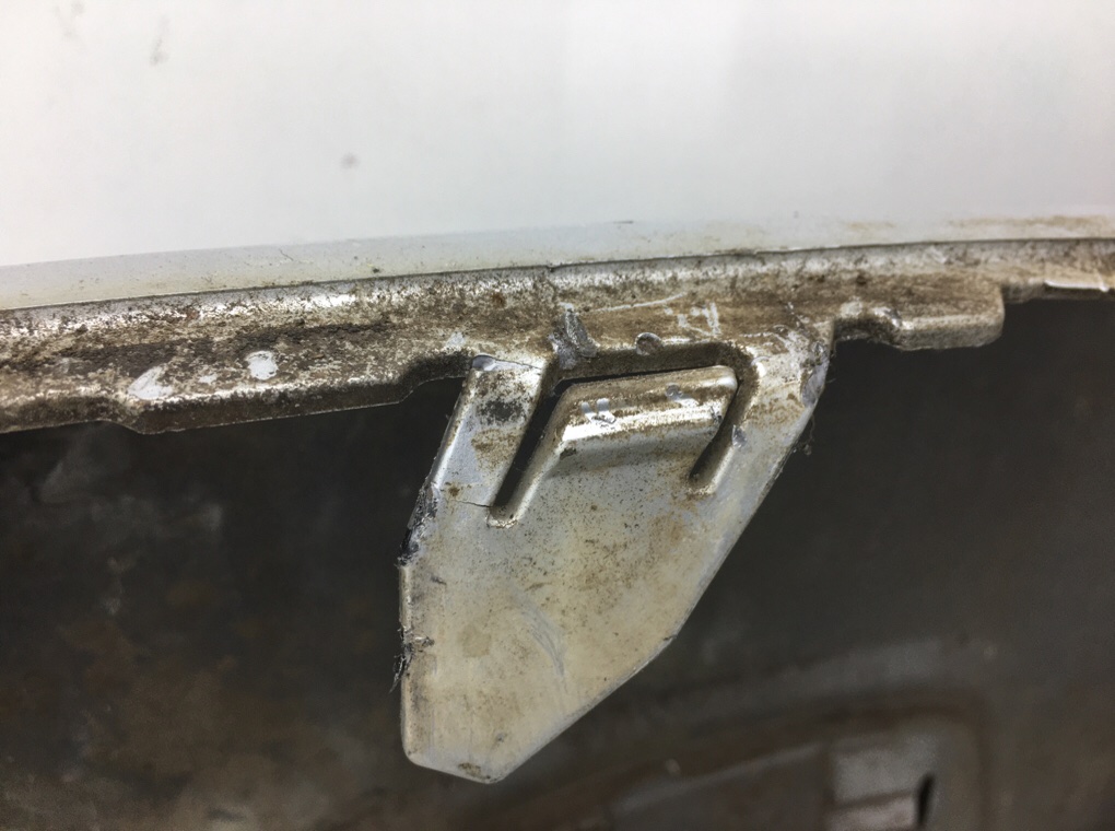 Бампер передний бу для Volvo V50  2.0 TD,  2009 г.