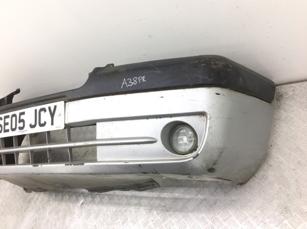 Бампер передний бу для Peugeot Expert  2.0 HDi,  2005 г.