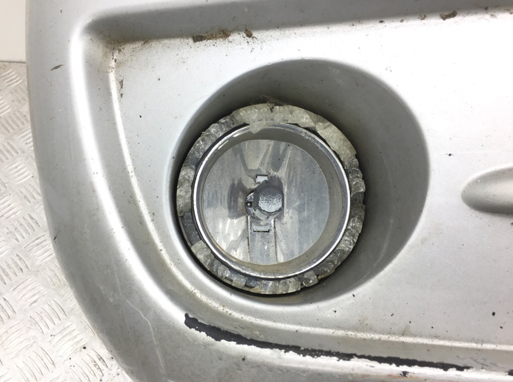 Бампер передний бу для Peugeot Expert  2.0 HDi,  2005 г.