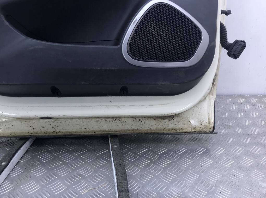 Дверь передняя левая бу для Renault Captur  1.5 DCi,  2014 г.