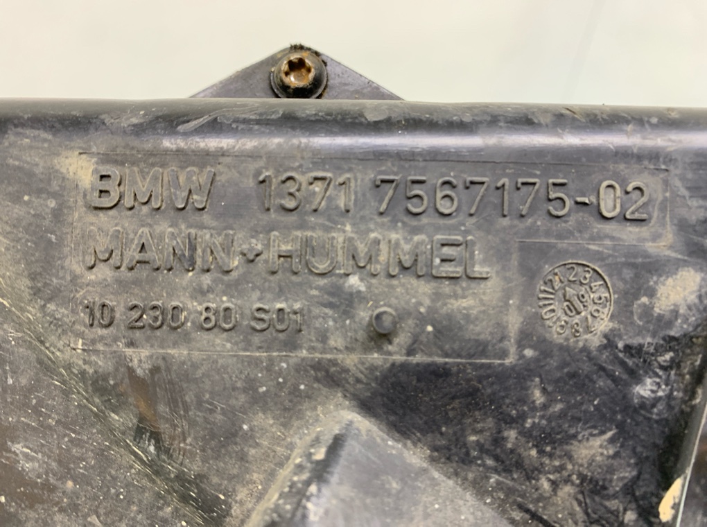 Корпус воздушного фильтра бу для BMW 3 E90/E91/E92/E93 2.0 i,  2009 г.