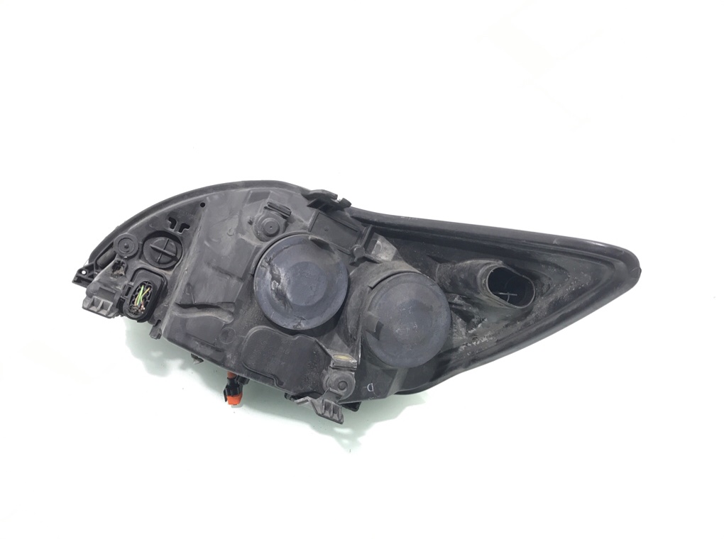 Фара правая бу для Ford Focus 2 2.0 TDCi,  2008 г.