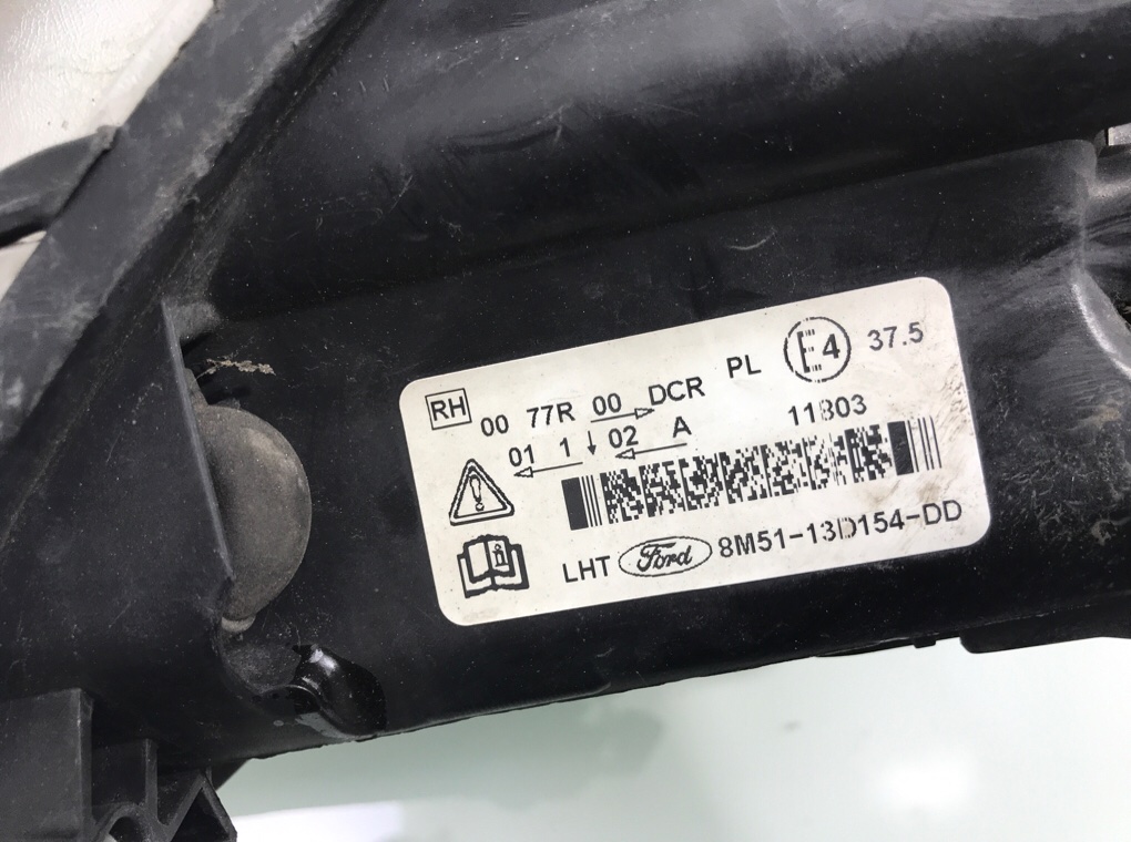 Фара правая бу для Ford Focus 2 2.0 TDCi,  2008 г.