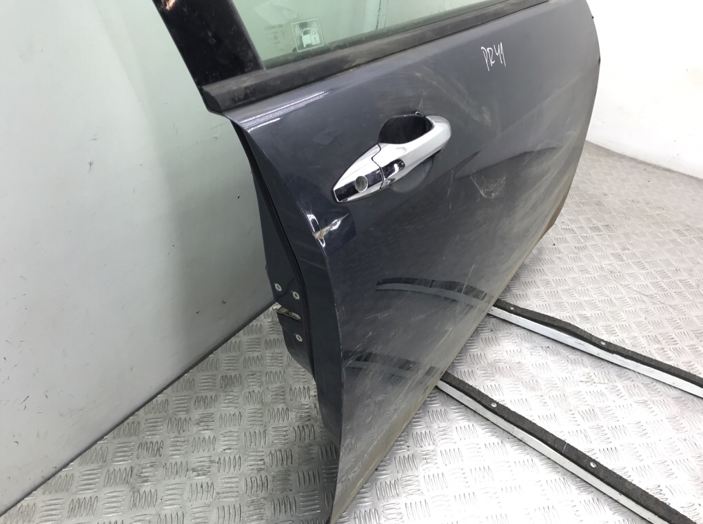 Дверь передняя правая бу для Honda Accord 7 2.0 i,  2005 г.