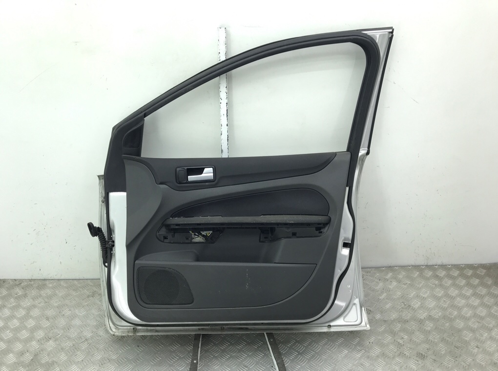 Дверь передняя правая бу для Ford Focus 2 1.6 i,  2007 г.