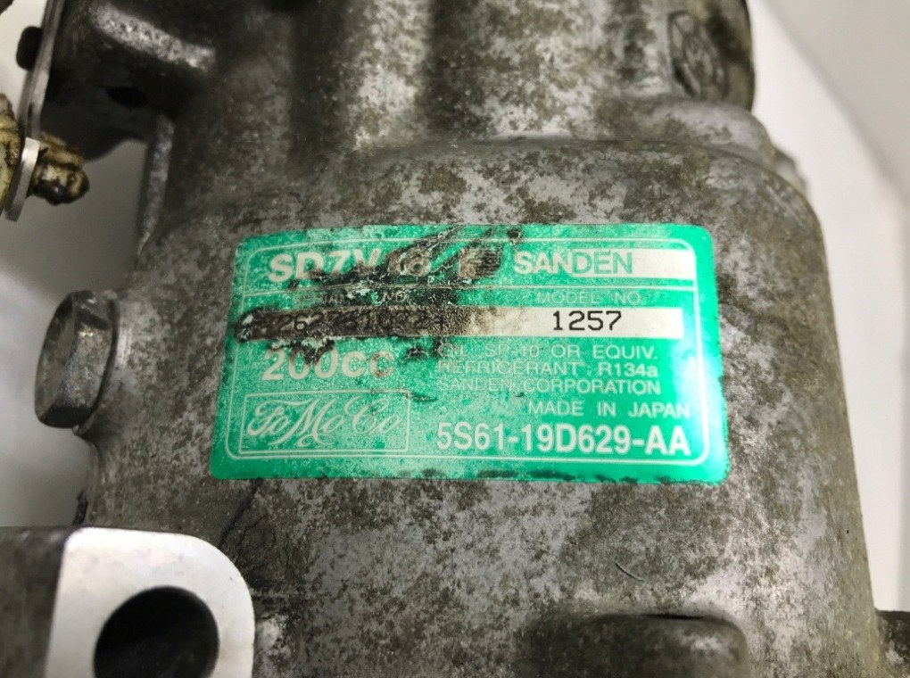 Компрессор кондиционера бу для Ford Fiesta 5 1.6 TDCi,  2008 г.