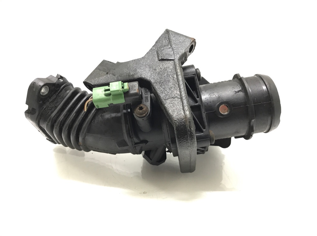 Заслонка дроссельная бу для Ford Fiesta 5 1.6 TDCi,  2008 г.