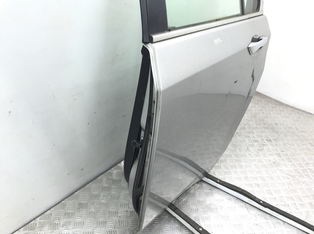 Дверь задняя левая бу для Honda Accord 8 2.2 D, 2011 г. Дверь задняя левая бу для Honda Accord 8 2.2 D, 2011 г.